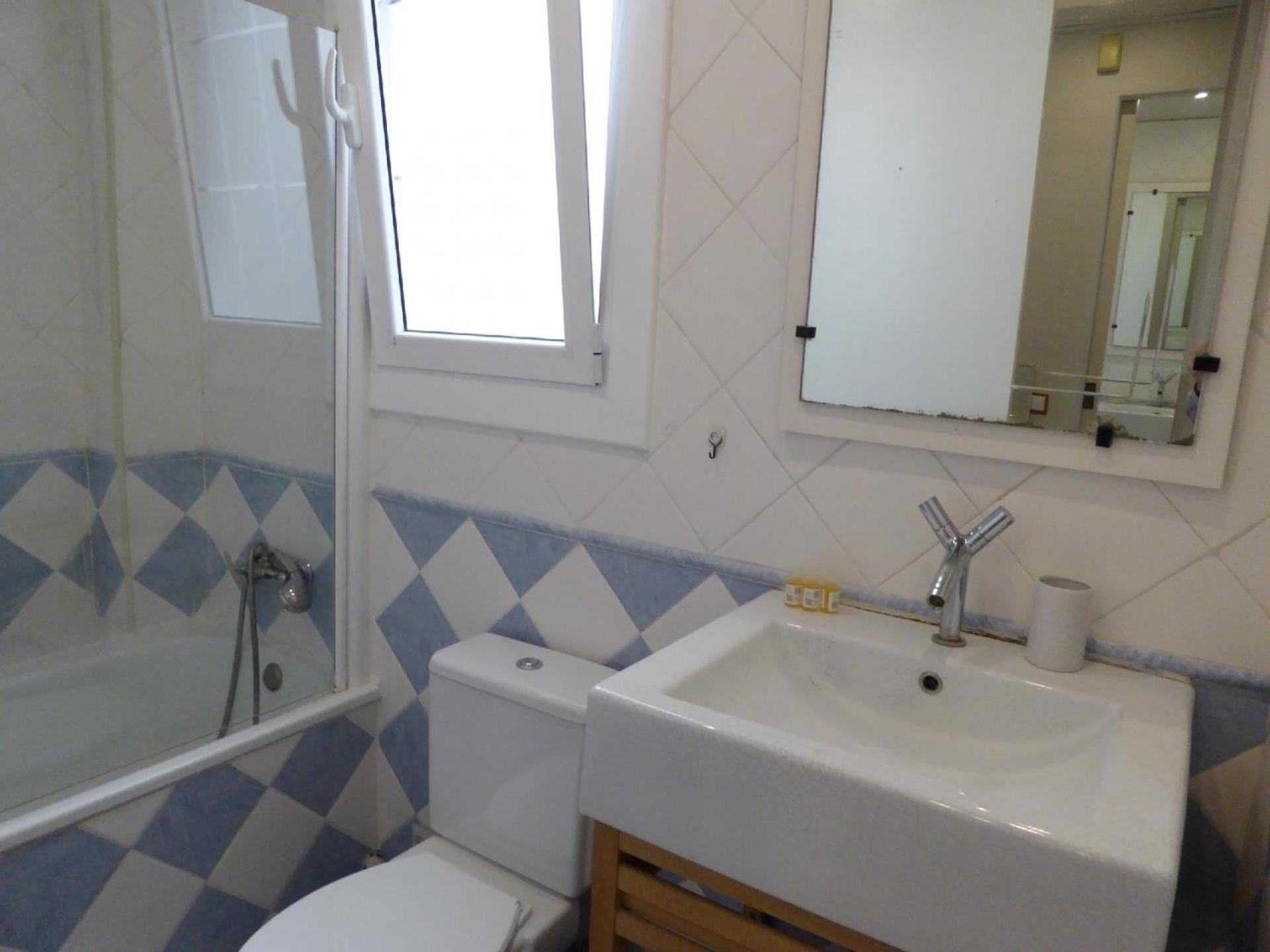 Fuer 3 Personen Ca 40 Qm In Barcelona-gracia, Costa Brava Costa Del Maresme * Barcelone